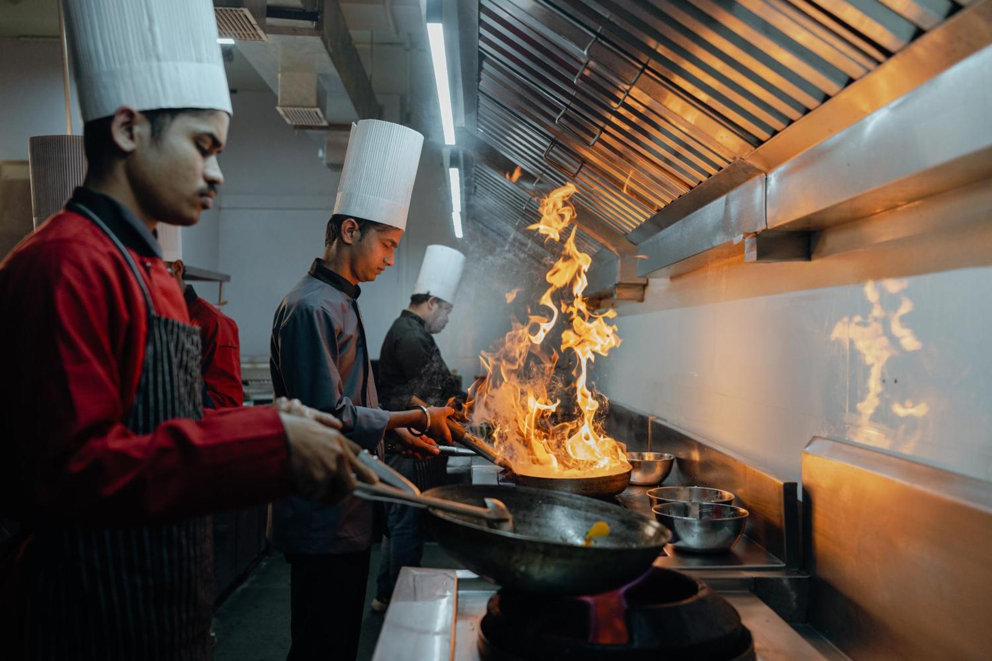 The White Rock Inn & Dine Shillong Extérieur photo