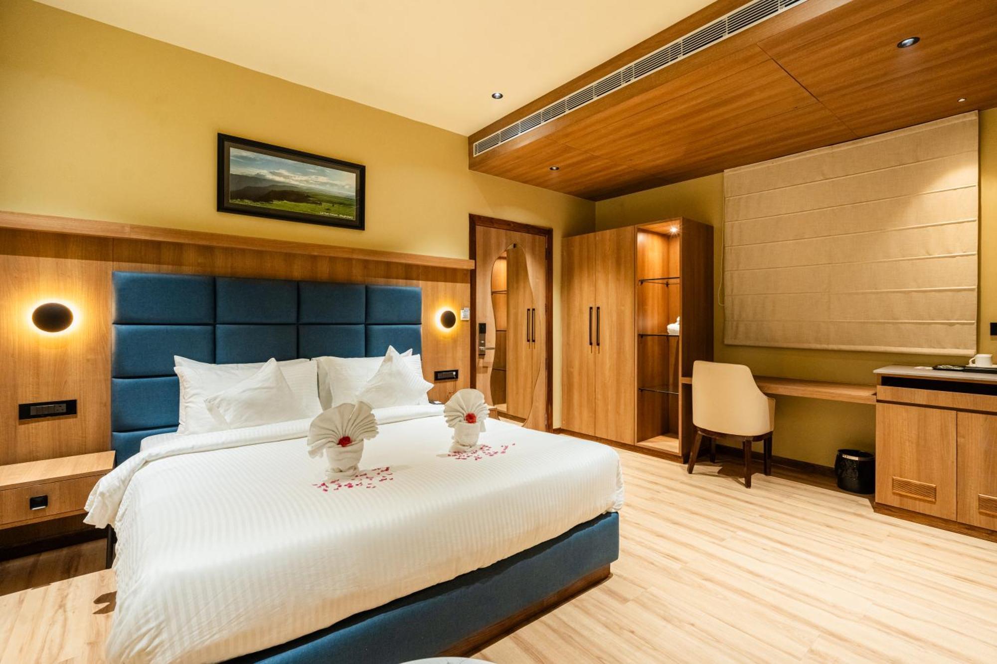 The White Rock Inn & Dine Shillong Extérieur photo