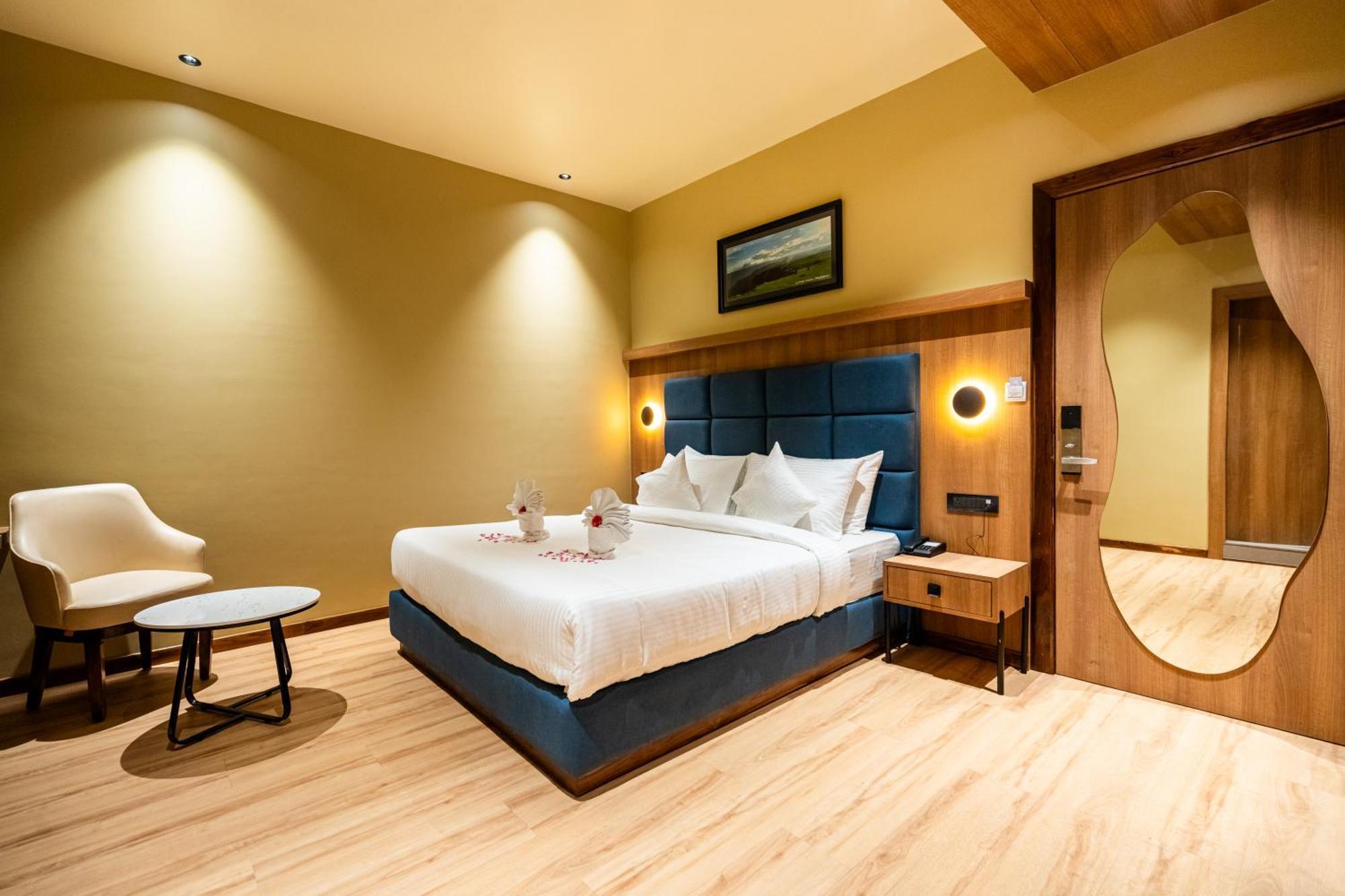 The White Rock Inn & Dine Shillong Extérieur photo